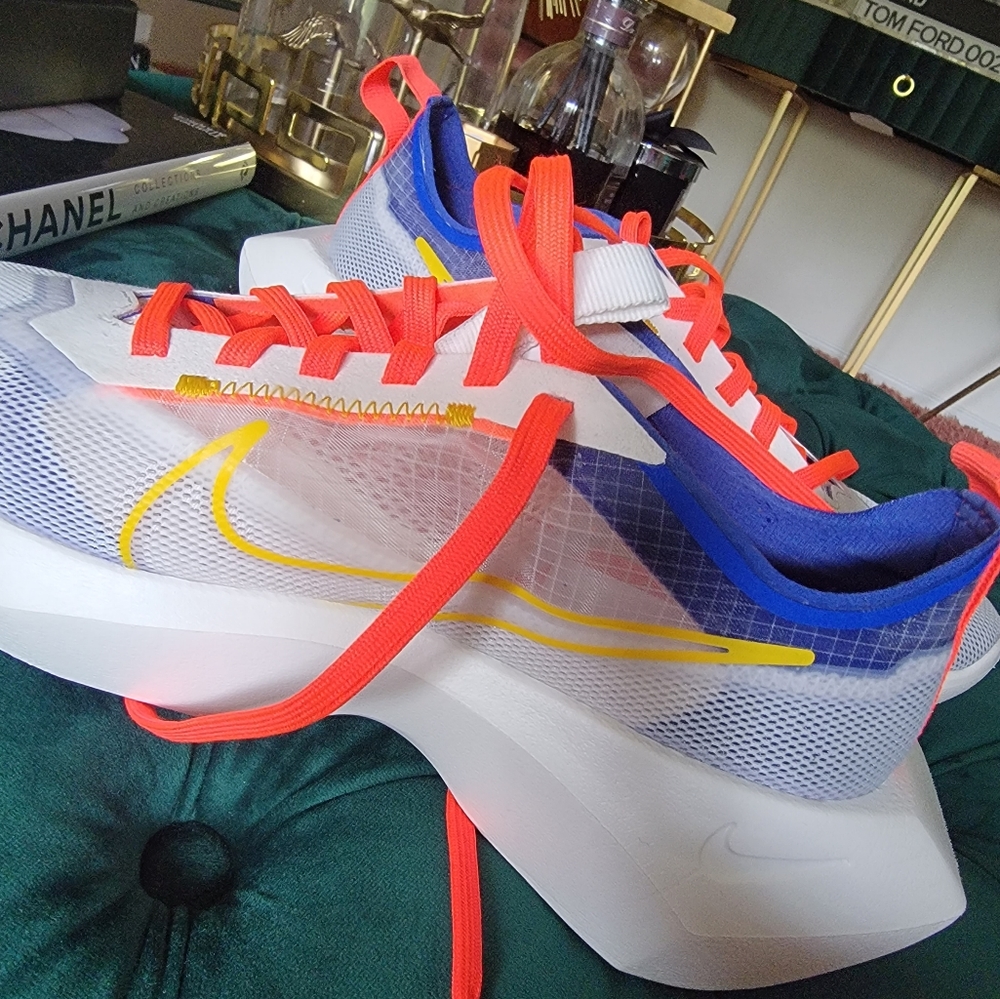 Women Nike Vista Lite Shoes. Size US 7 - Picture 3 of 6
